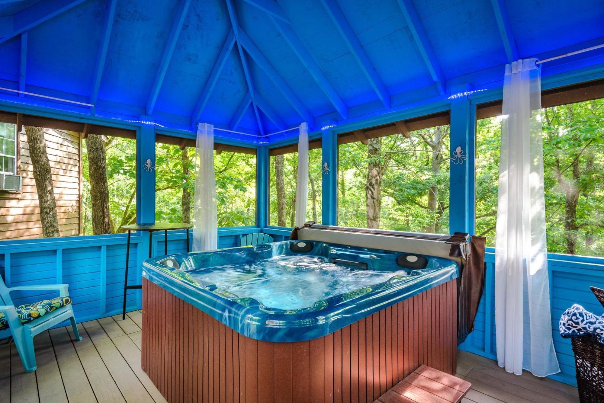 The Woods Cabins Юрика Спрингс Экстерьер фото